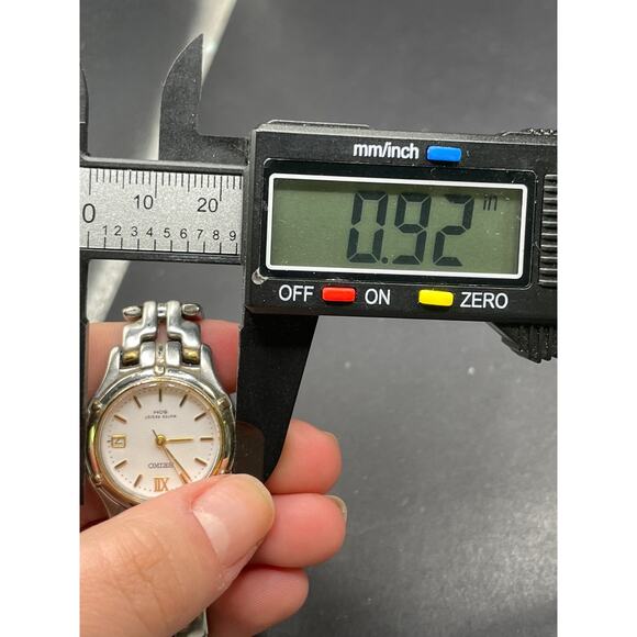 Vintage 1998 Women\'s Seiko Quartz Watch 7N82-0599 Date Indicator Two Tone 5BAR